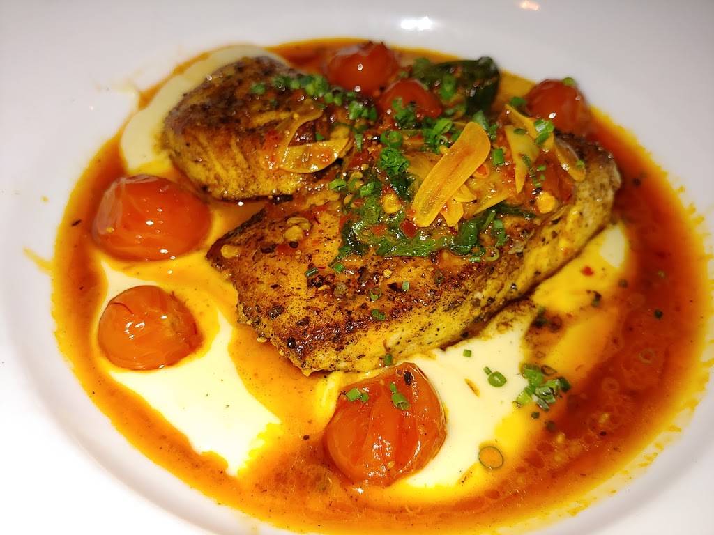 Lombardinos Restaurant | restaurant | 2500 University Ave, Madison, WI 53705, USA | 6082381922 OR +1 608-238-1922