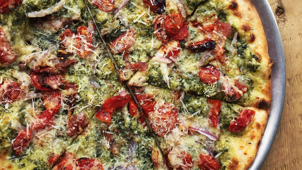 Catch-a-Fire Pizza | restaurant | 3301 Madison Rd, Cincinnati, OH 45209, USA | 5134418565 OR +1 513-441-8565