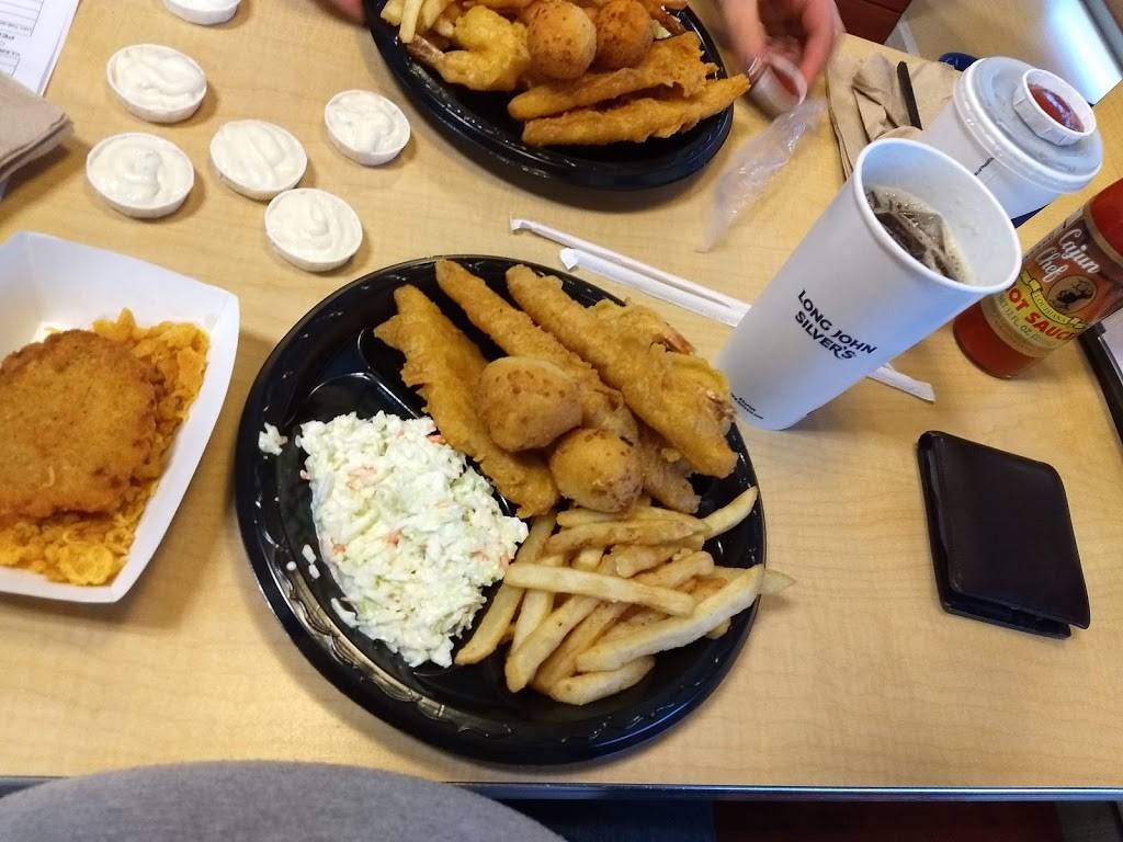 Long John Silvers | restaurant | 1821 E Wheeling Ave, Cambridge, OH 43725, USA | 7404393716 OR +1 740-439-3716