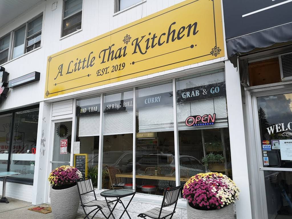 A Little Thai Kitchen | restaurant | 162 Napier St, Barrie, ON L4M 1W5, Canada | 7058160007 OR +1 705-816-0007