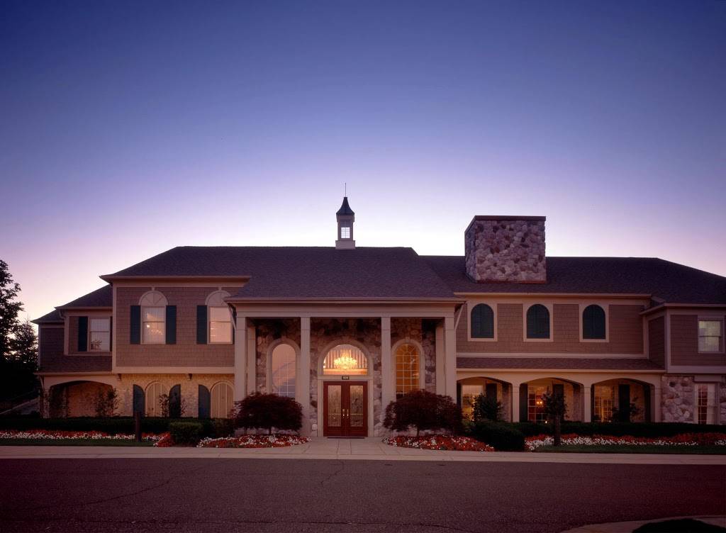 Heathers Club of Bloomfield | restaurant | 900 Upper Scotsborough Way, Bloomfield Hills, MI 48304, USA | 2483349770 OR +1 248-334-9770