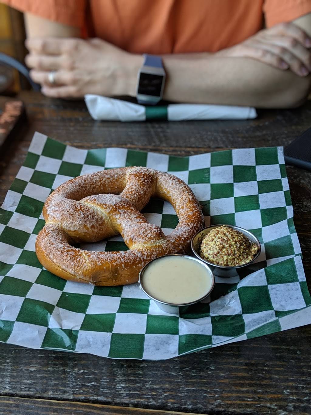 Raleigh Beer Garden | restaurant | 614 Glenwood Ave, Raleigh, NC 27603, USA | 9193243415 OR +1 919-324-3415