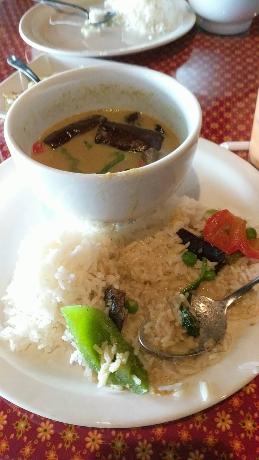 Siamville Thai Cuisine | restaurant | 3635 1st Ave SE, Cedar Rapids, IA 52403, USA | 3193641955 OR +1 319-364-1955