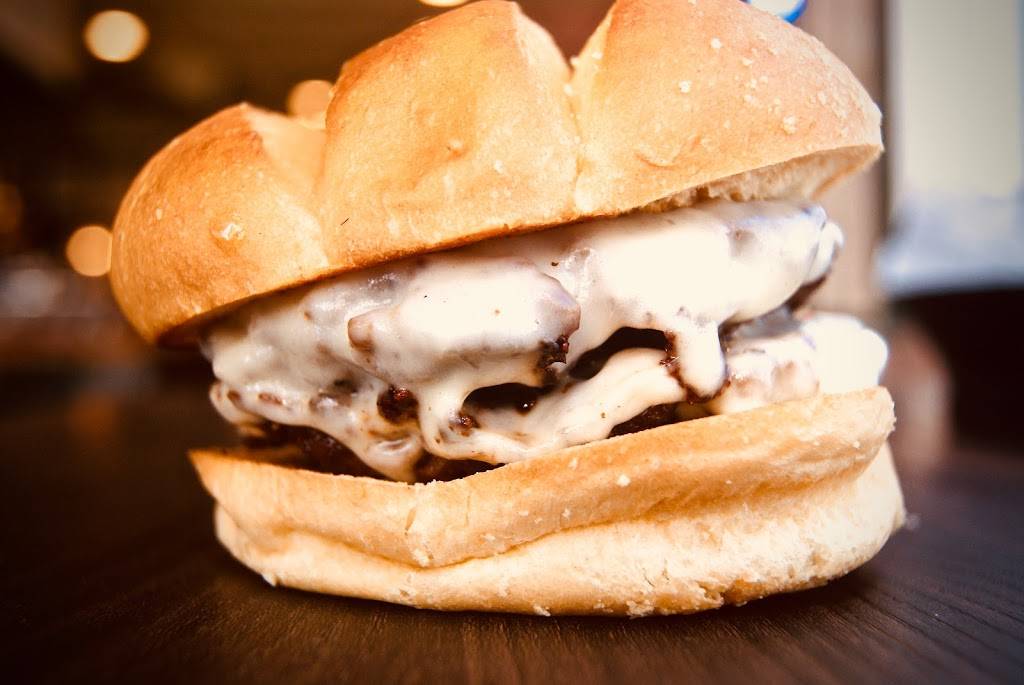 The 303 Sports Grill | restaurant | 8025 W Bowles Ave, Littleton, CO 80123, USA | 3035006880 OR +1 303-500-6880