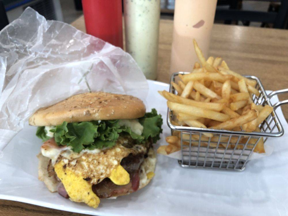 Top Burger | restaurant | 185 Adams St, Newark, NJ 07105, USA | 9735585227 OR +1 973-558-5227