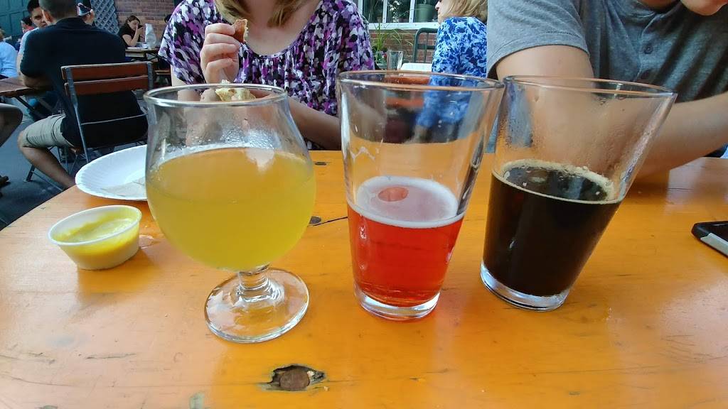 Bills Beer Garden | restaurant | 218 S Ashley St, Ann Arbor, MI 48104, USA | 7343698001 OR +1 734-369-8001