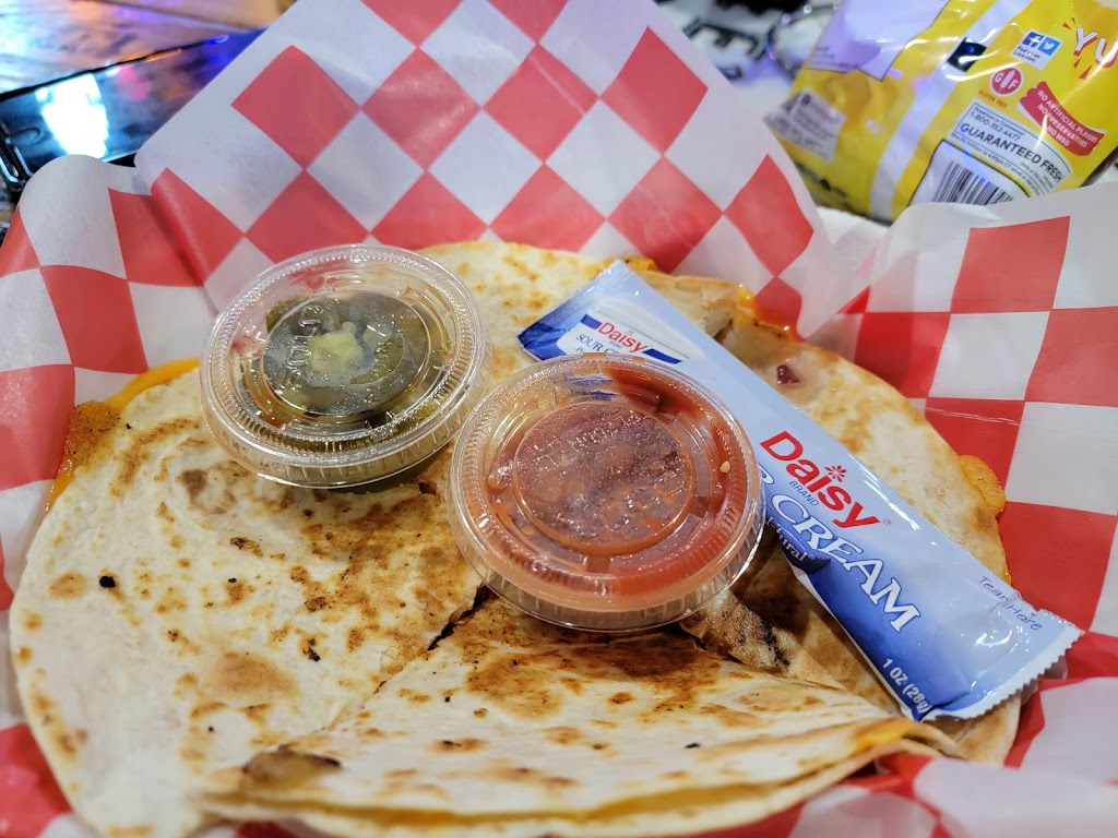 The Dugout Bar & Grill | restaurant | 4400 Texas 237, Round Top, TX 78954, USA | 9792495599 OR +1 979-249-5599