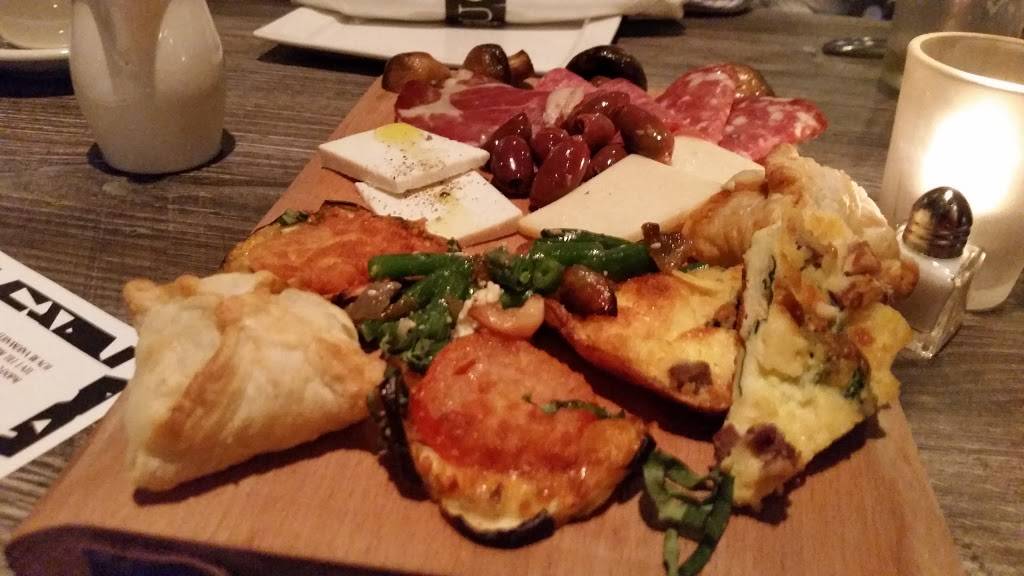 Lucas On Centre | restaurant | 614 Centre St, Fernandina Beach, FL 32034, USA | 9043109968 OR +1 904-310-9968