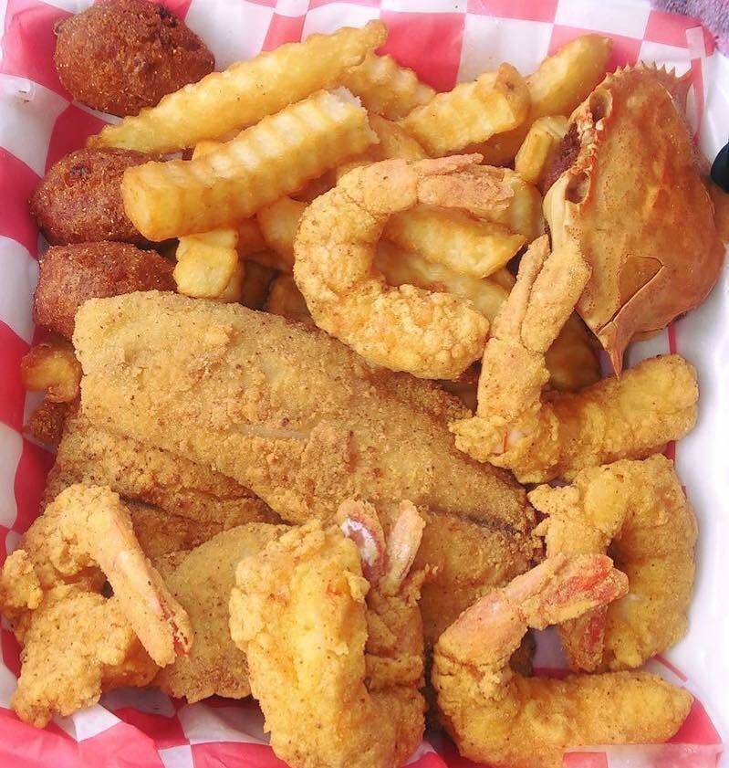 Inside The 4 Way Seafood & Soul-food Restaurant | restaurant | 2212 Magnolia St, Orangeburg, SC 29115, USA | 8035706283 OR +1 803-570-6283