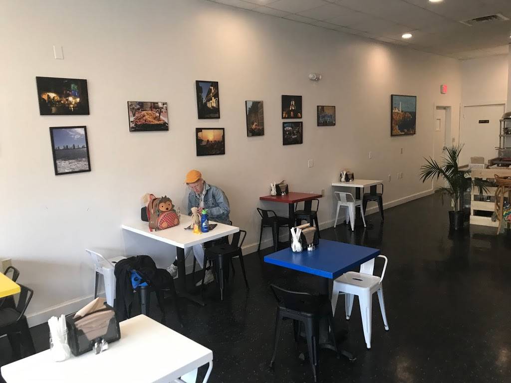 MAIZ colombian street food | cafe | 621 Forest Ave, Portland, ME 04101, USA | 2074002881 OR +1 207-400-2881