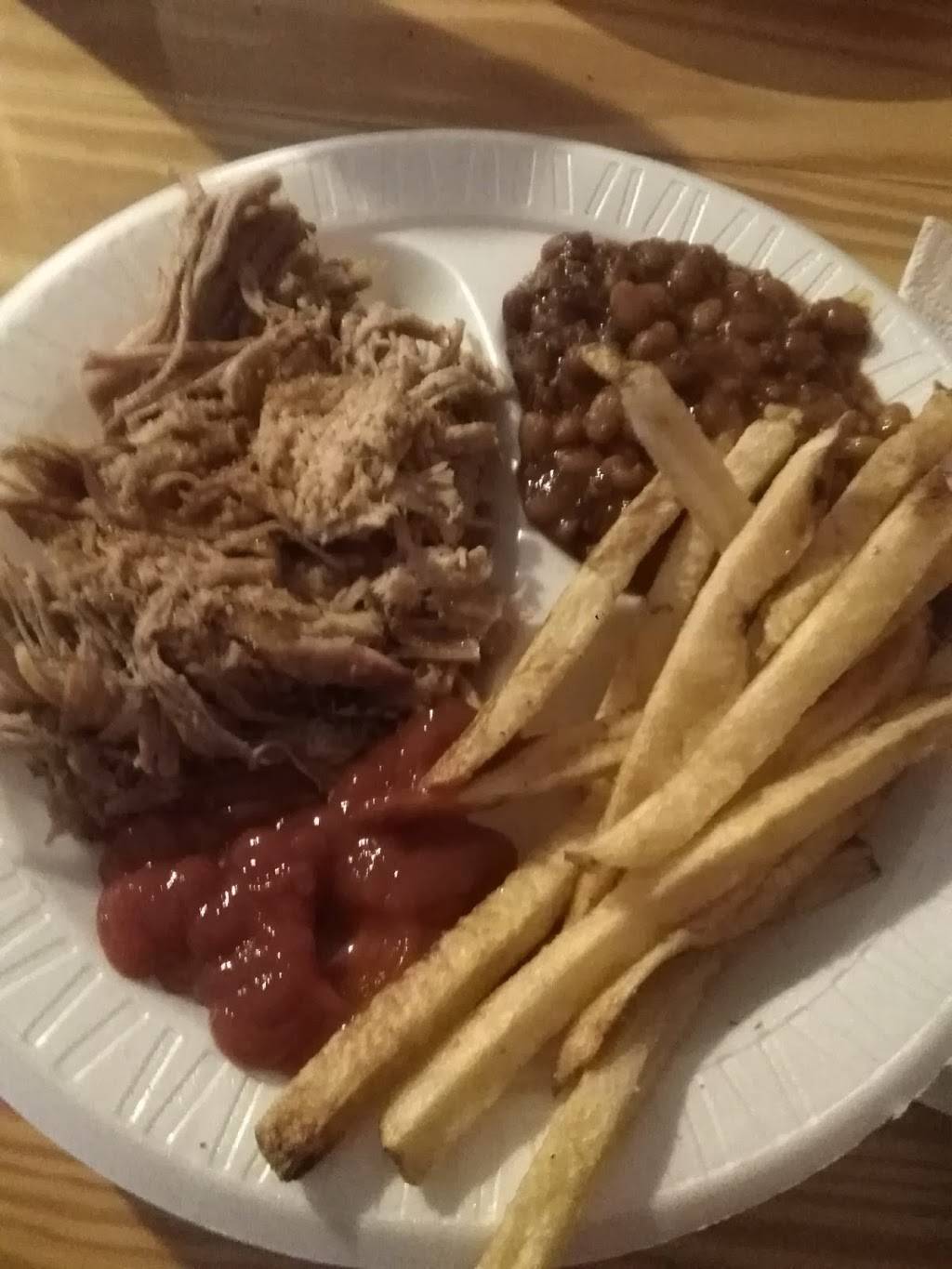 Bob Roberts BBQ | restaurant | 599 W Lowndes Dr, Columbus, MS 39701, USA | 6623282500 OR +1 662-328-2500