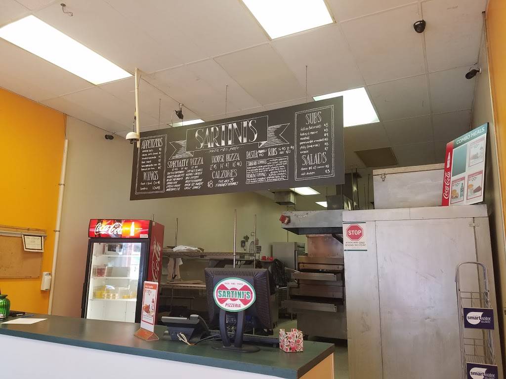 Sartinis Pizzeria | restaurant | 13619 Detroit Ave, Lakewood, OH 44107, USA | 2162264114 OR +1 216-226-4114