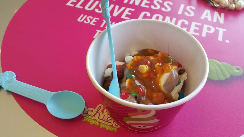 Menchies Frozen Yogurt | bakery | 5944 Telegraph Rd, Ventura, CA 93003, USA | 8054779725 OR +1 805-477-9725
