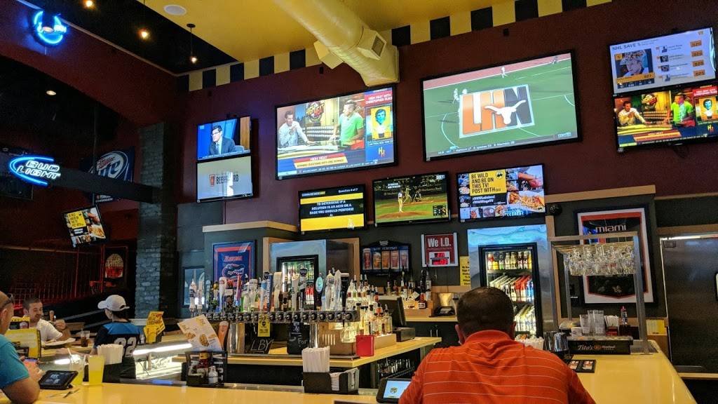 Buffalo Wild Wings | restaurant | 3750 US Hwy 98 N, Lakeland, FL 33809, USA | 8638537722 OR +1 863-853-7722