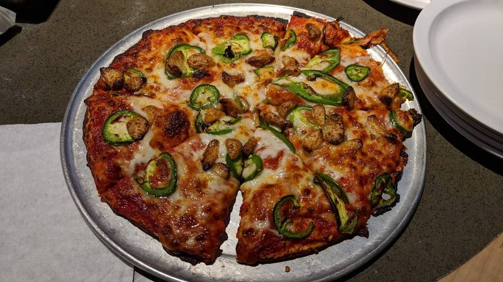 Toppers Pizza | restaurant | 2701 Peninsula Rd, Oxnard, CA 93035, USA | 8053854444 OR +1 805-385-4444