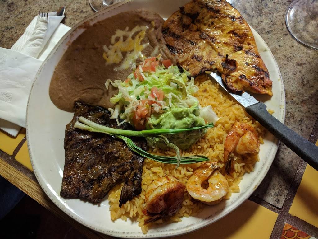 Hacienda Corona Lynn | restaurant | 649 Lynnway, Lynn, MA 01905, USA | 7815812073 OR +1 781-581-2073