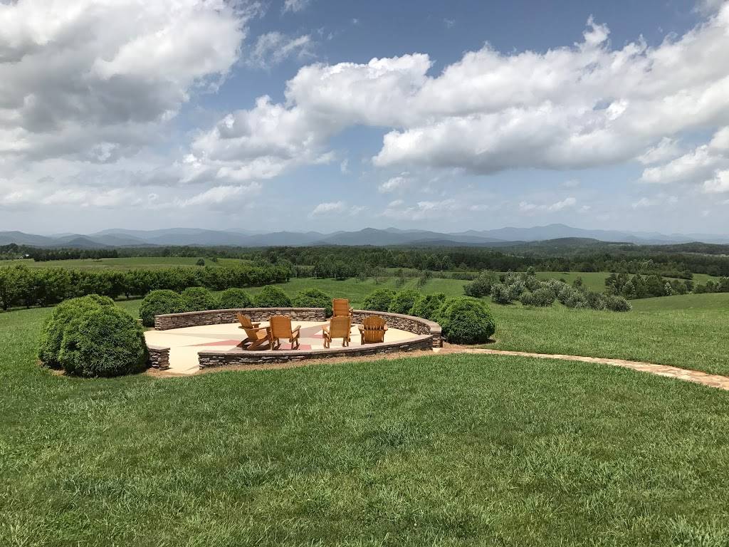 Chattooga Belle Farm | restaurant | 454 Damascus Church Rd, Long Creek, SC 29658, USA | 8646479768 OR +1 864-647-9768