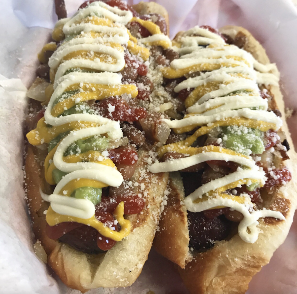 Emilio’s Tacos & Hotdogs | restaurant | 13803 N 19th Ave, Phoenix, AZ 85023, USA | 6028101468 OR +1 602-810-1468
