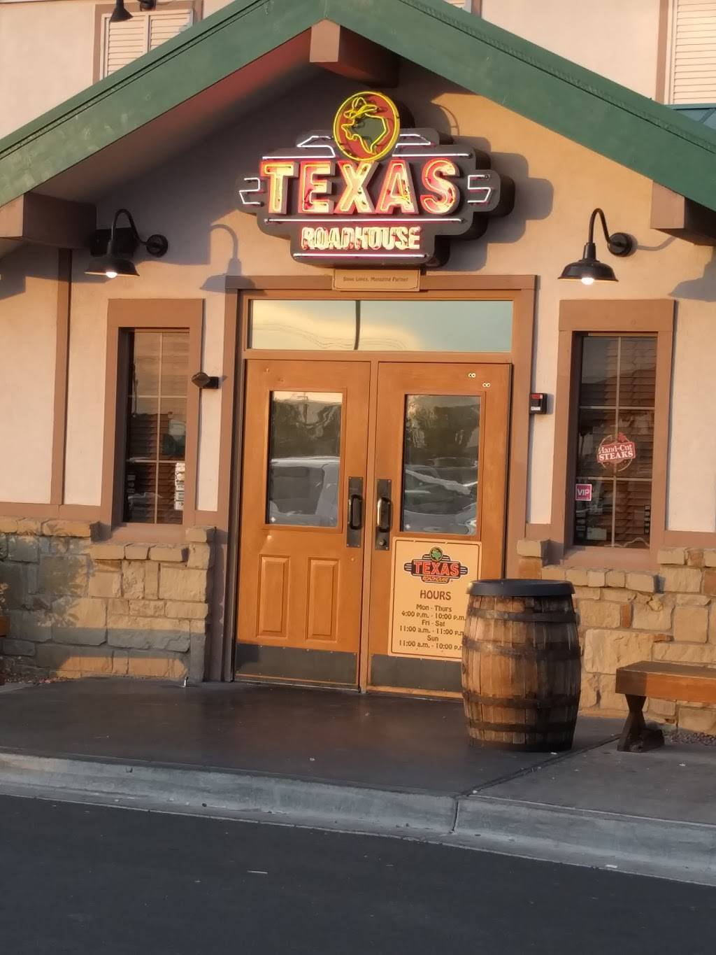 Texas Roadhouse | restaurant | 2200 E Lohman Ave #400, Las Cruces, NM 88001, USA | 5755247427 OR +1 575-524-7427