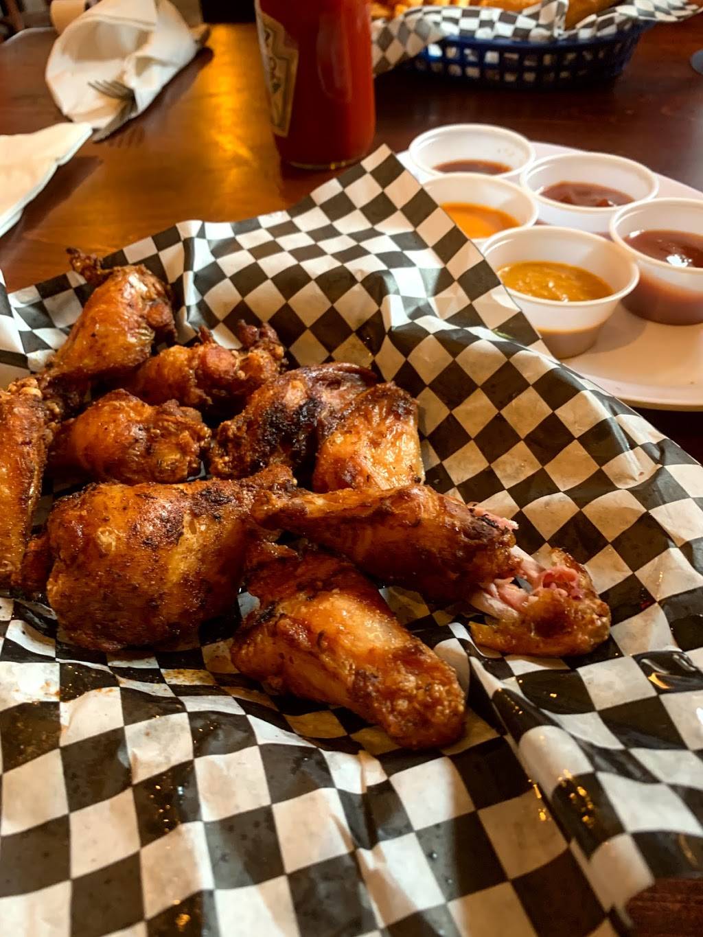 Hogfish Seafood & Smokehouse | restaurant | 1440 Diana Dr, Loveland, CO 80537, USA | 9702785813 OR +1 970-278-5813