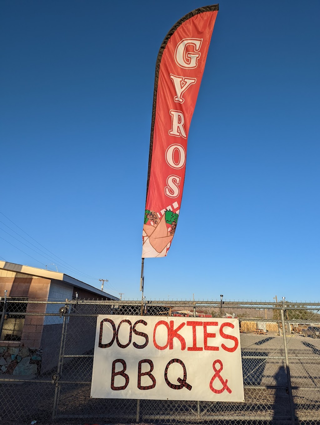 Dos Okies Bbq & gyros | restaurant | 240 N Central Blvd, Quartzsite, AZ 85346, USA | 9289164000 OR +1 928-916-4000