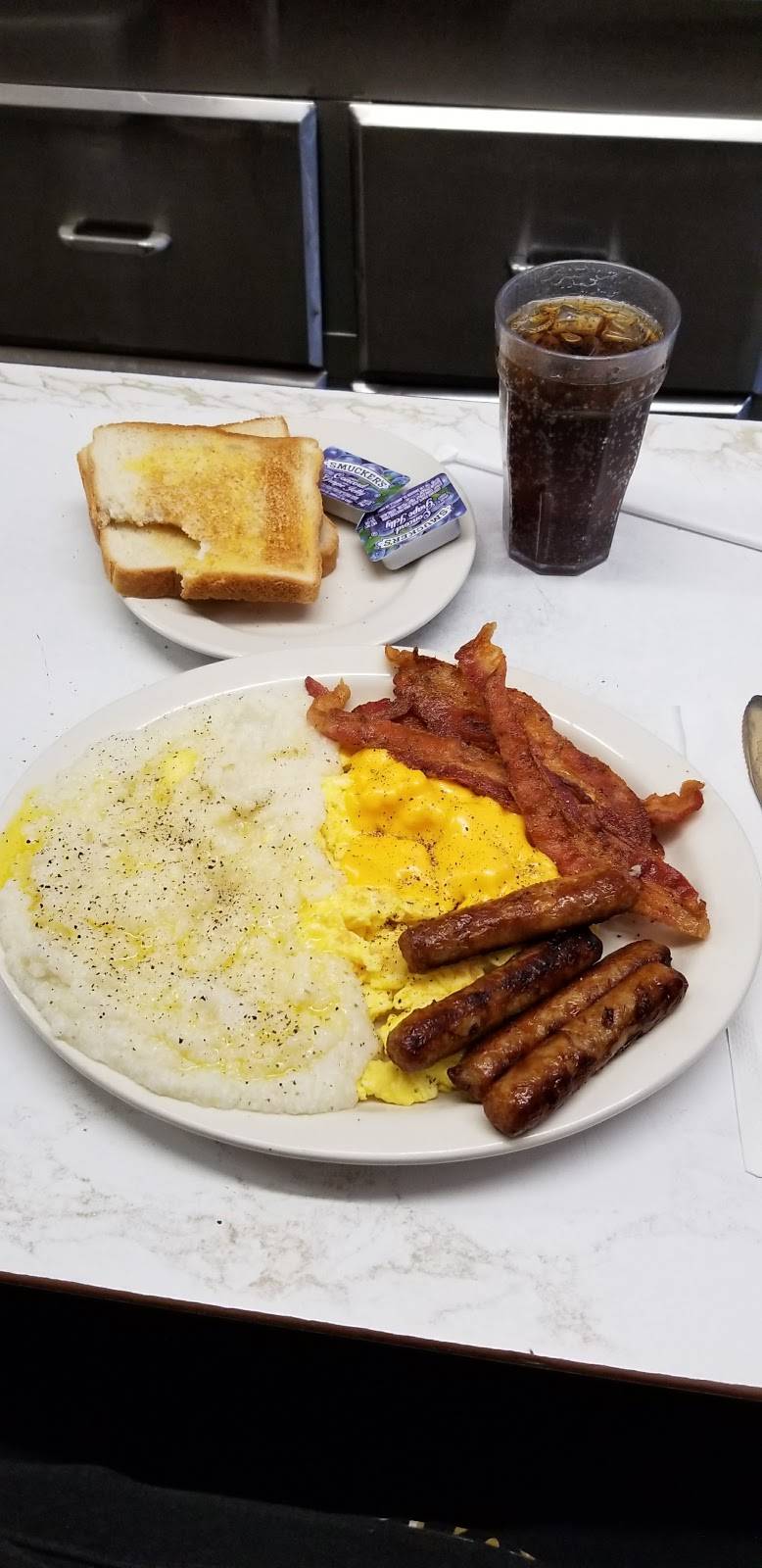 Dulys Place | restaurant | 5458 W Vernor Hwy, Detroit, MI 48209, USA | 3135543076 OR +1 313-554-3076