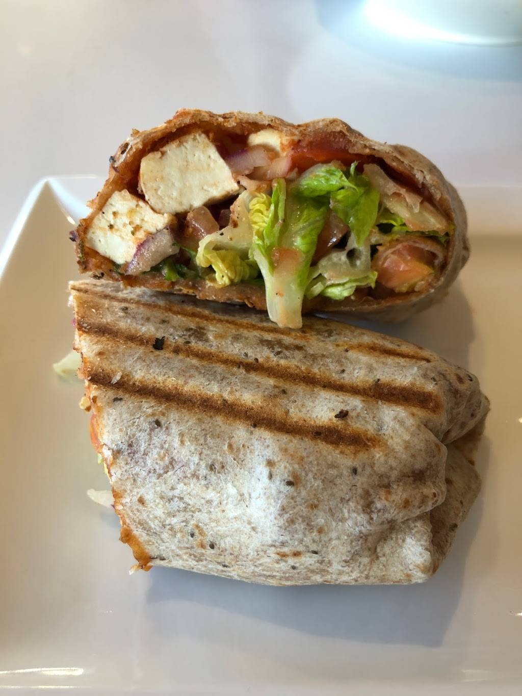 Thrive Organic | restaurant | 3473 Lake Shore Blvd W, Etobicoke, ON M8W 1N5, Canada | 4162527700 OR +1 416-252-7700