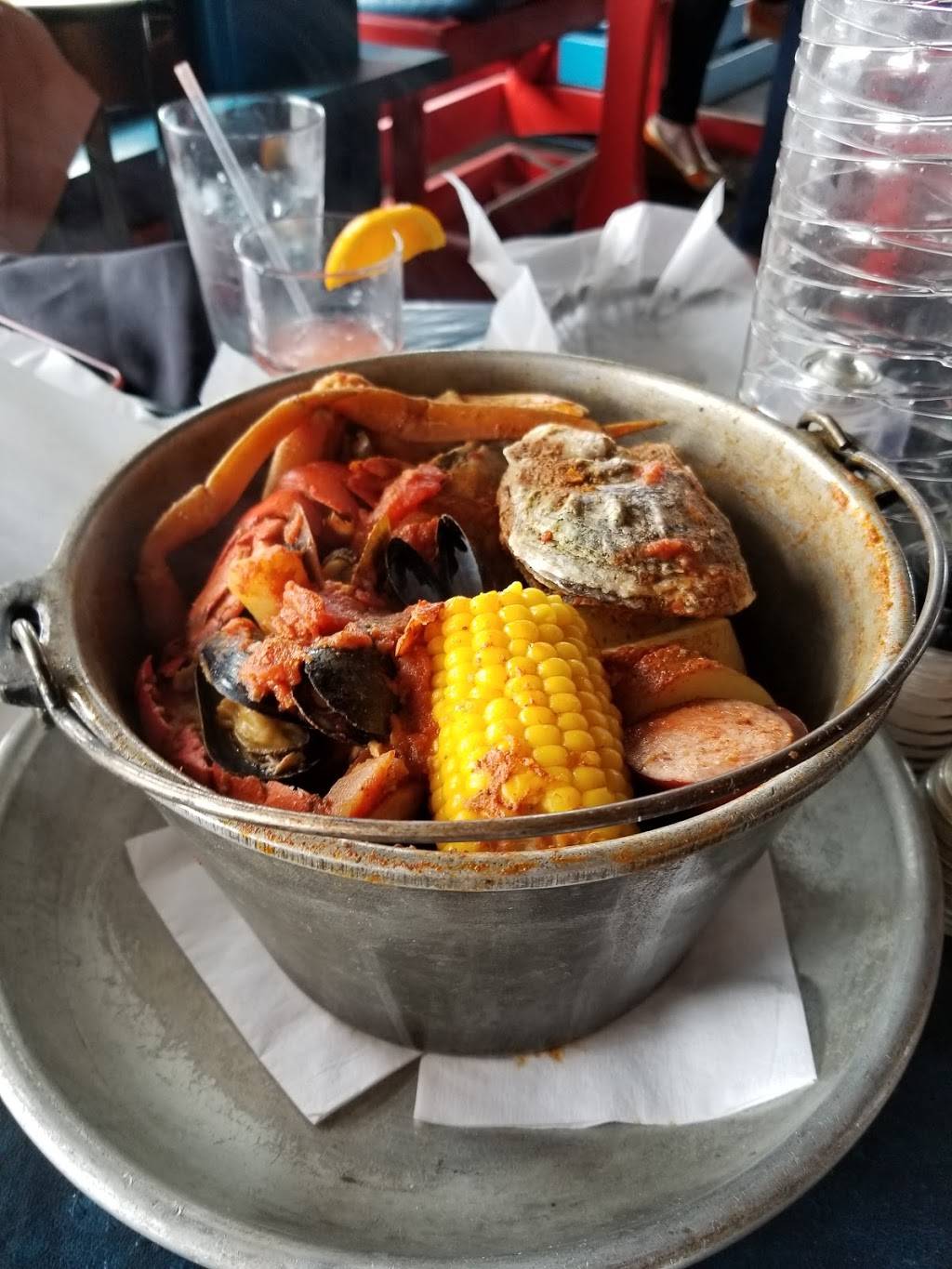 R.B.s Seafood Restaurant | restaurant | 97 Church St, Mt Pleasant, SC 29464, USA | 8438810466 OR +1 843-881-0466