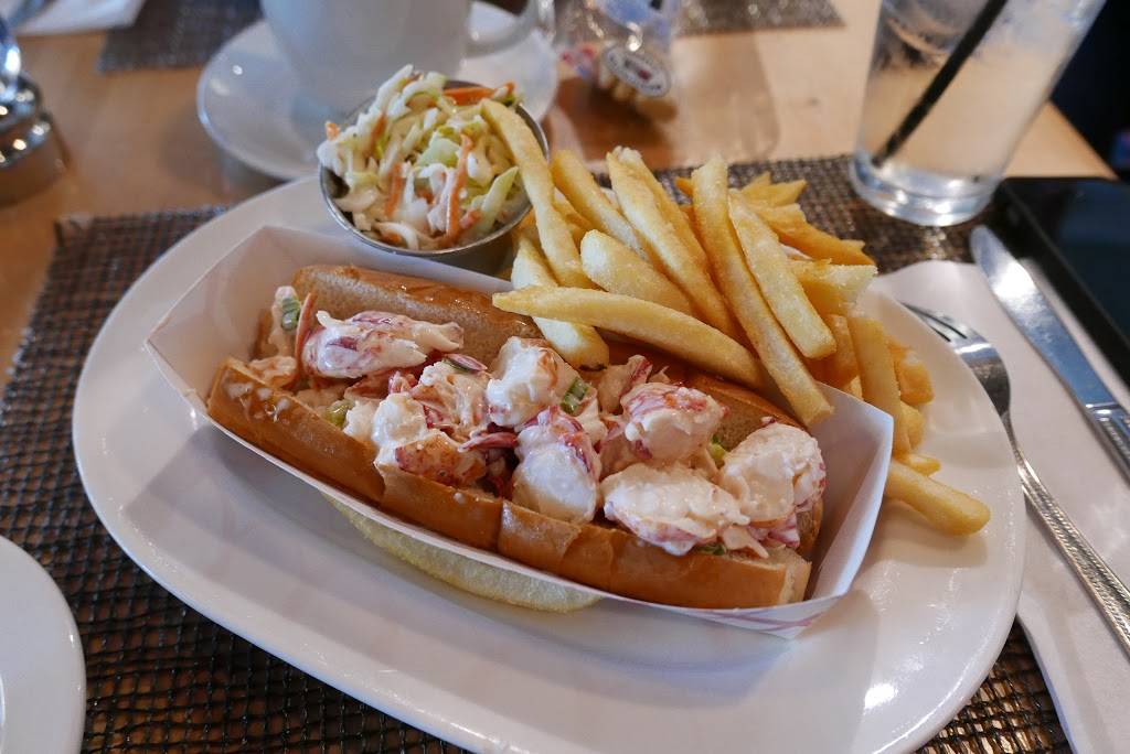 Legal Test Kitchen | restaurant | 1 Harborside Dr, Boston, MA 02128, USA | 6175681888 OR +1 617-568-1888