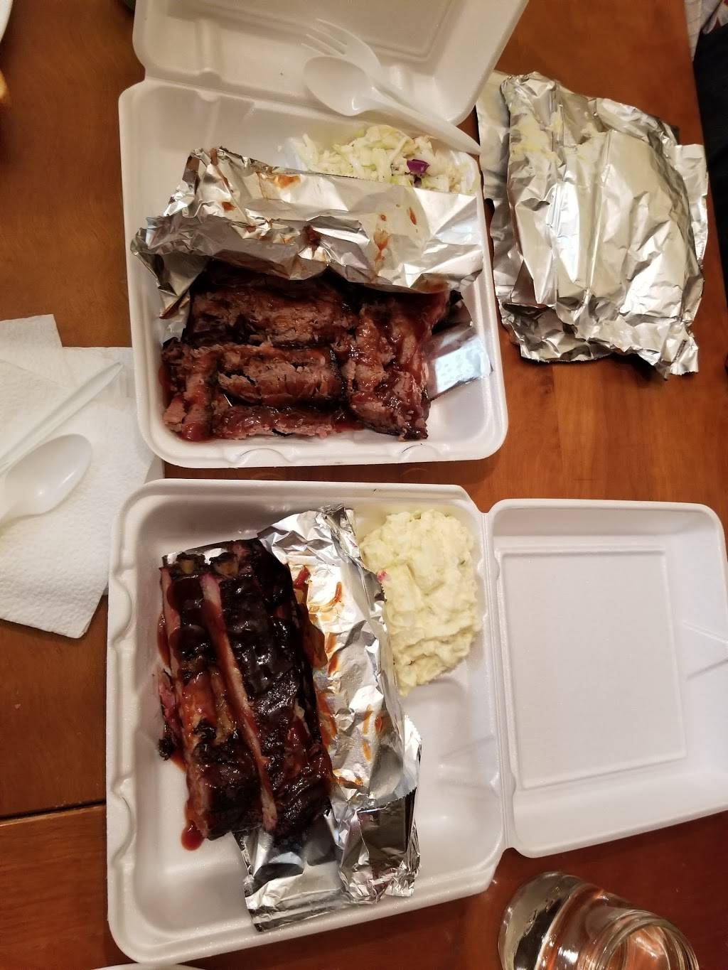 Rodneys Ribs | restaurant | 6501 Foothill Blvd, Tujunga, CA 91042, USA | 6268187427 OR +1 626-818-7427
