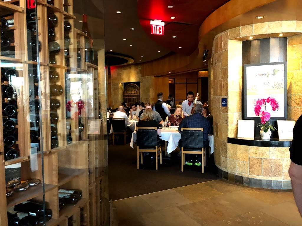 Fogo de Chão Brazilian Steakhouse | restaurant | 5460 Park Pl, Rosemont, IL 60018, USA | 8476787200 OR +1 847-678-7200