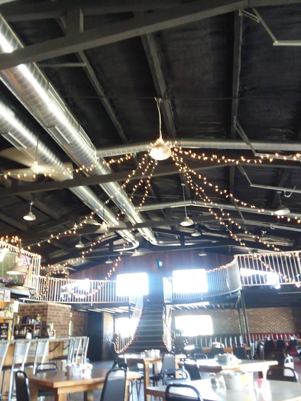 Krooked Moon Distillery | restaurant | 1630 1002, W Franklin Ave, Owensville, MO 65066, USA | 5734373114 OR +1 573-437-3114