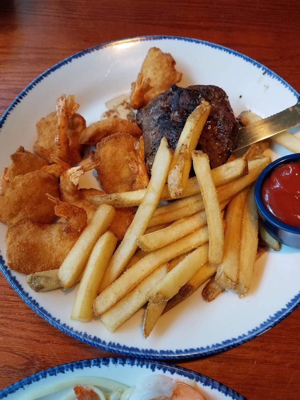 Red Lobster | restaurant | 1707 Browns Bridge Rd, Gainesville, GA 30501, USA | 7705365222 OR +1 770-536-5222