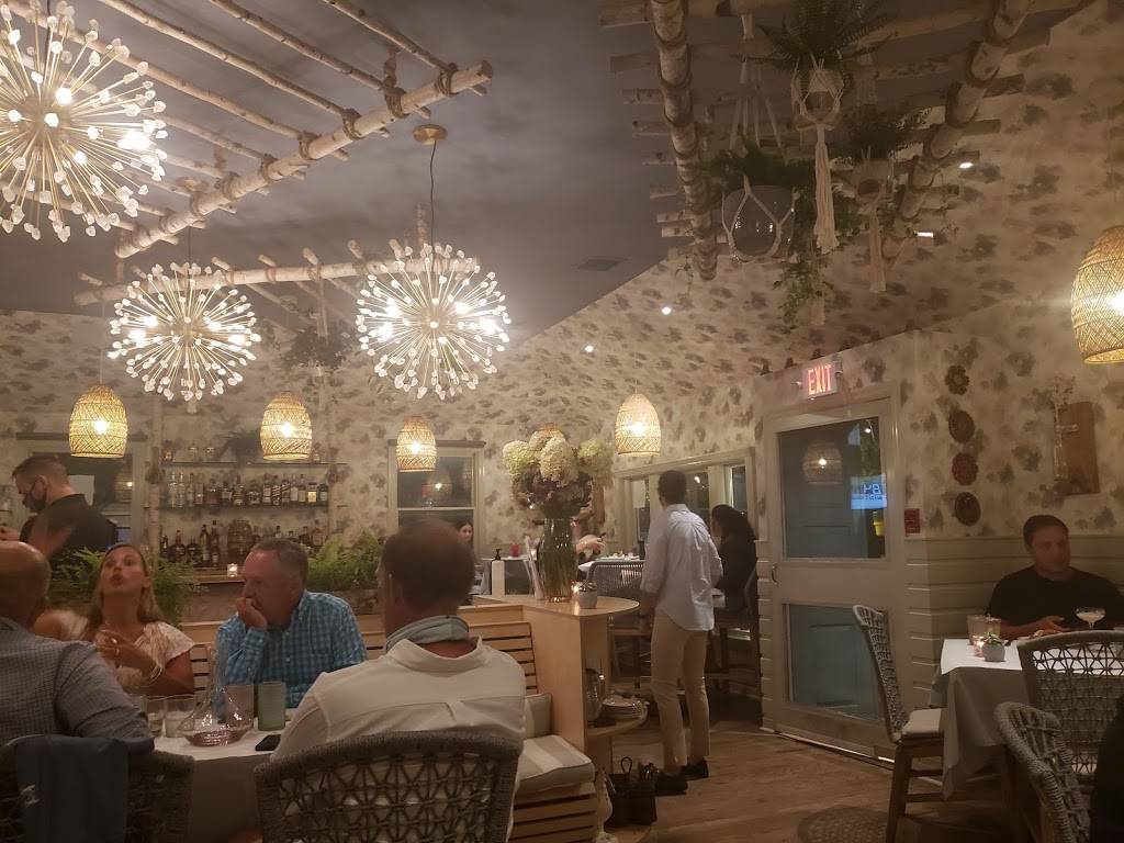 flora | restaurant | 149 Main St, Westhampton Beach, NY 11978, USA | 6319989600 OR +1 631-998-9600