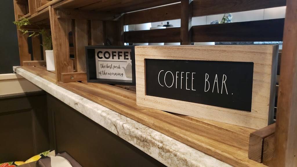 Dimis Place | cafe | 272 Brookline St, Cambridge, MA 02139, USA | 6178763272 OR +1 617-876-3272