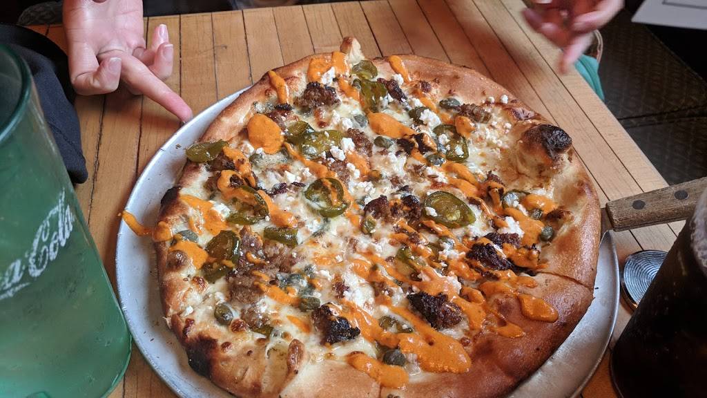 Zoobies Old Town Tavern | restaurant | 1200 N Larch St, Lansing, MI 48906, USA | 5178973563 OR +1 517-897-3563