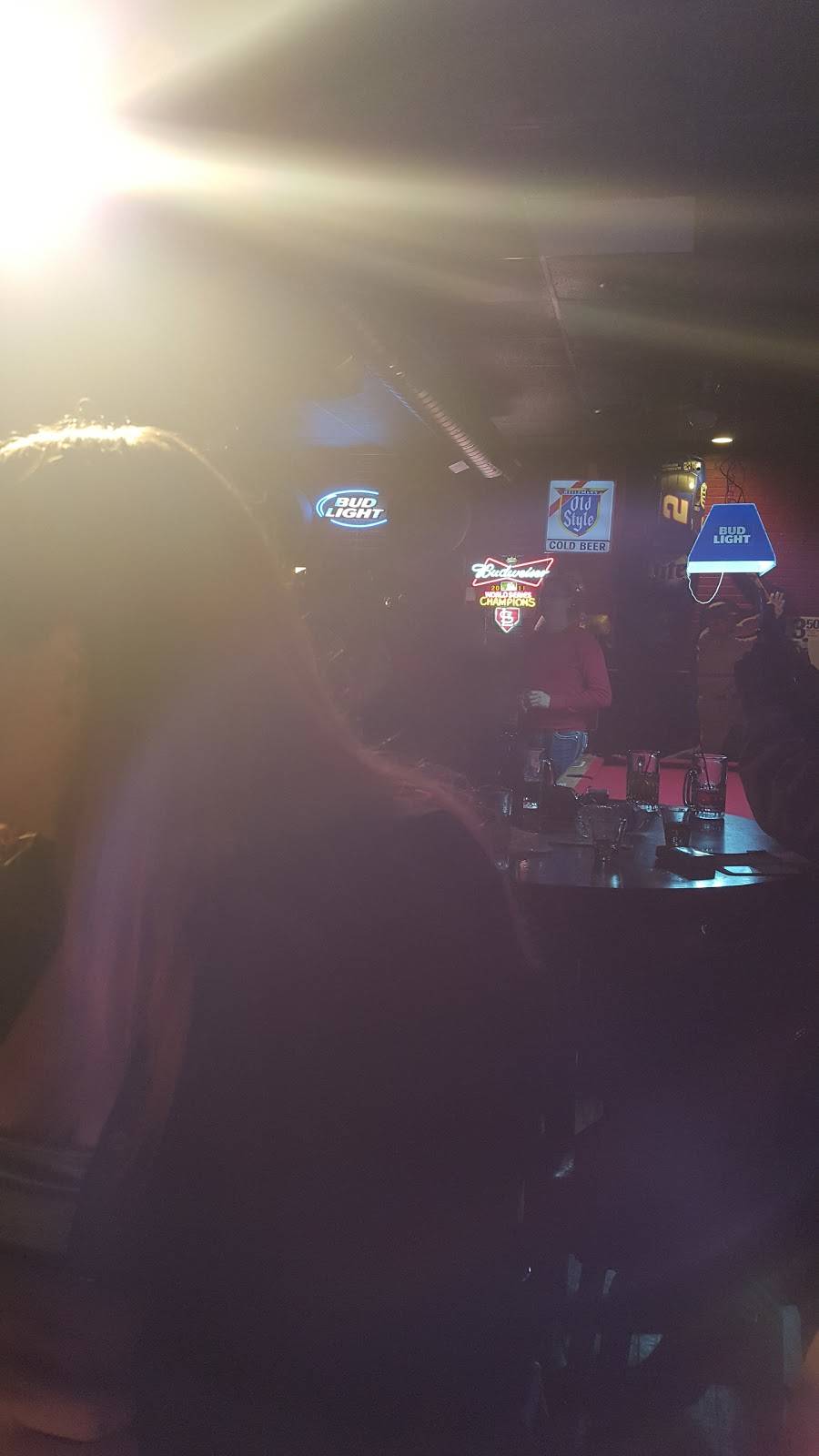 Sparkys | restaurant | 1914 N Wisconsin Ave, Peoria, IL 61603, USA | 3096823930 OR +1 309-682-3930