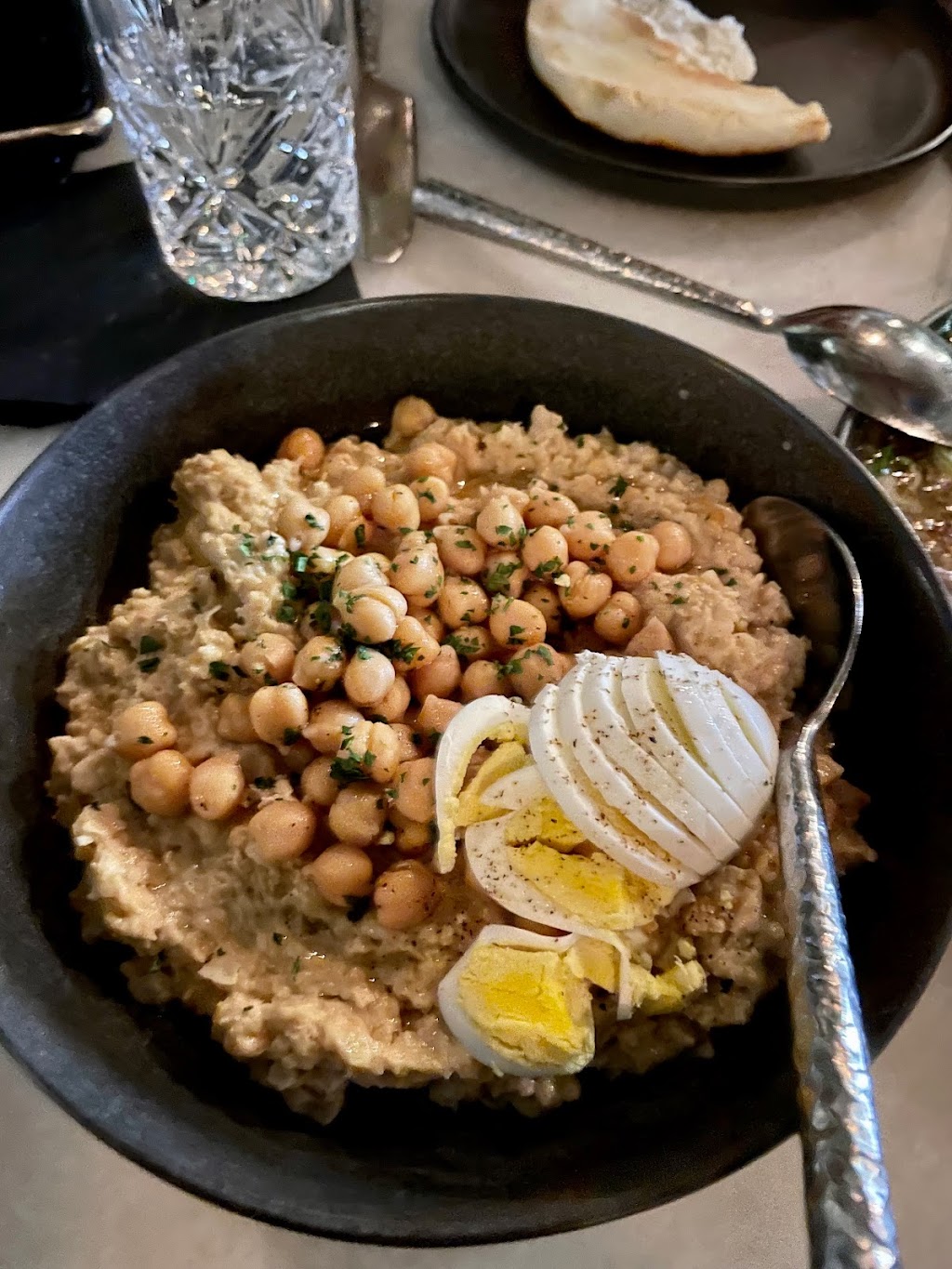 Nua | restaurant | 403 N Crescent Dr, Beverly Hills, CA 90210, USA | 3102470430 OR +1 310-247-0430