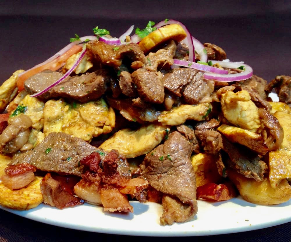 Колумбийски ресторант "Алхимията" | bakery | 161 Smith St, Perth Amboy, NJ 08861, USA | 7323244411 OR +1 732-324-4411