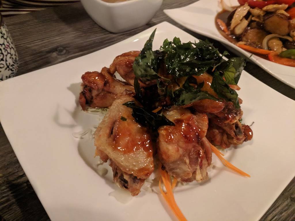 Thai House Barn | restaurant | 1319 Park St, Alameda, CA 94501, USA | 5102638332 OR +1 510-263-8332