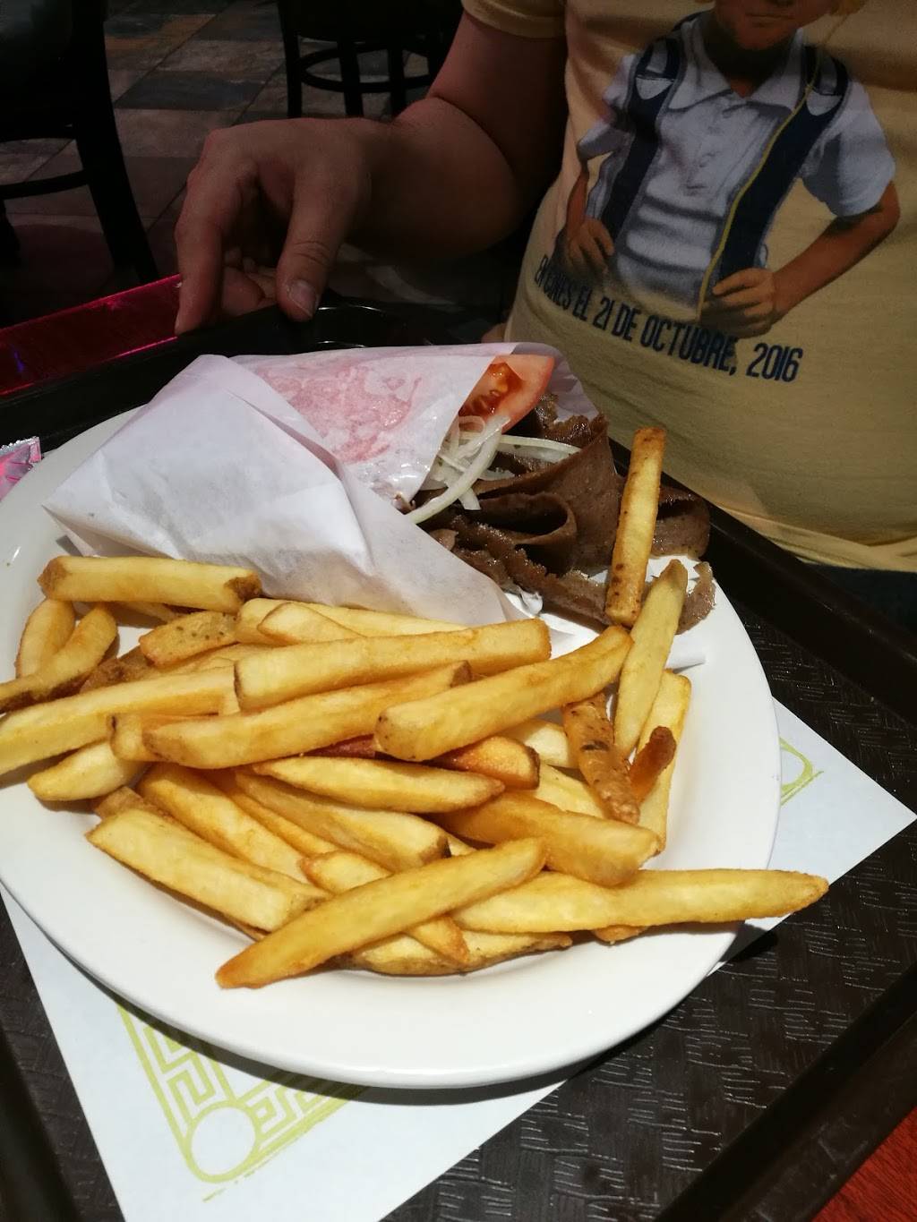 Brandys Gyros | restaurant | 5777 N Milwaukee Ave, Chicago, IL 60646, USA | 7739304340 OR +1 773-930-4340