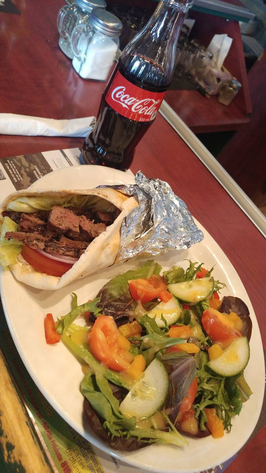 Resto Bar LOfficiel | restaurant | 105 Rue Fusey, Trois-Rivières, QC G8T 2V5, Canada | 8193733056 OR +1 819-373-3056