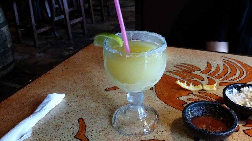 Los Gallos Mexican Restaurant and Cantina | restaurant | 9159 Market St, North Lima, OH 44452, USA | 3309532390 OR +1 330-953-2390