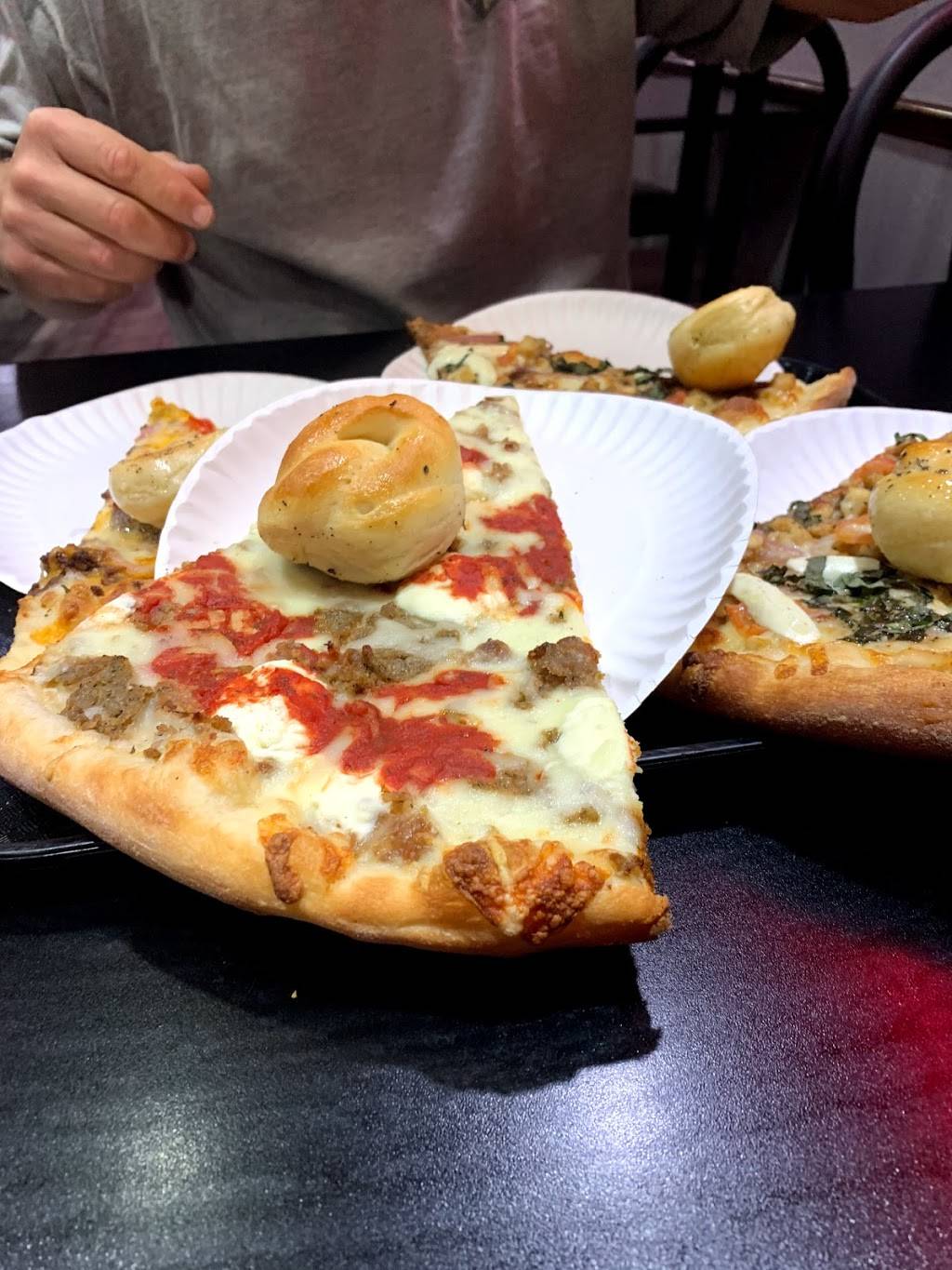 Gittos Pizza | restaurant | 120 S Orange Ave, Orlando, FL 32801, USA | 4072038889 OR +1 407-203-8889