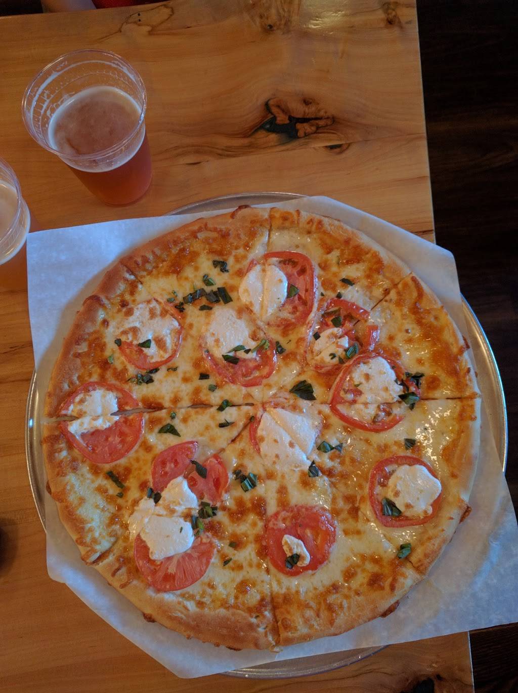 Bills Pizzeria | restaurant | 58 E Central St, Natick, MA 01760, USA | 5086533240 OR +1 508-653-3240