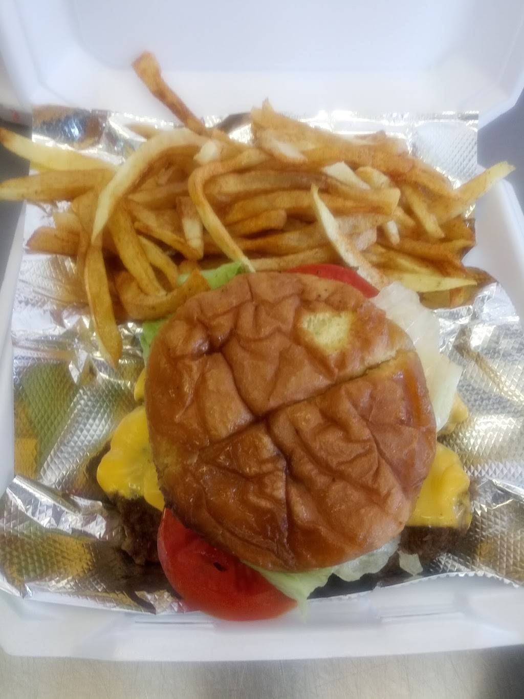 This Is It! Soul N Southern!! | restaurant | 1714 E Wassall St, Wichita, KS 67216, USA | 3164139151 OR +1 316-413-9151