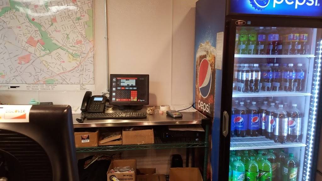 Pizza Hut | restaurant | 4811 Columbia Pike, Arlington, VA 22204, USA | 7038922288 OR +1 703-892-2288