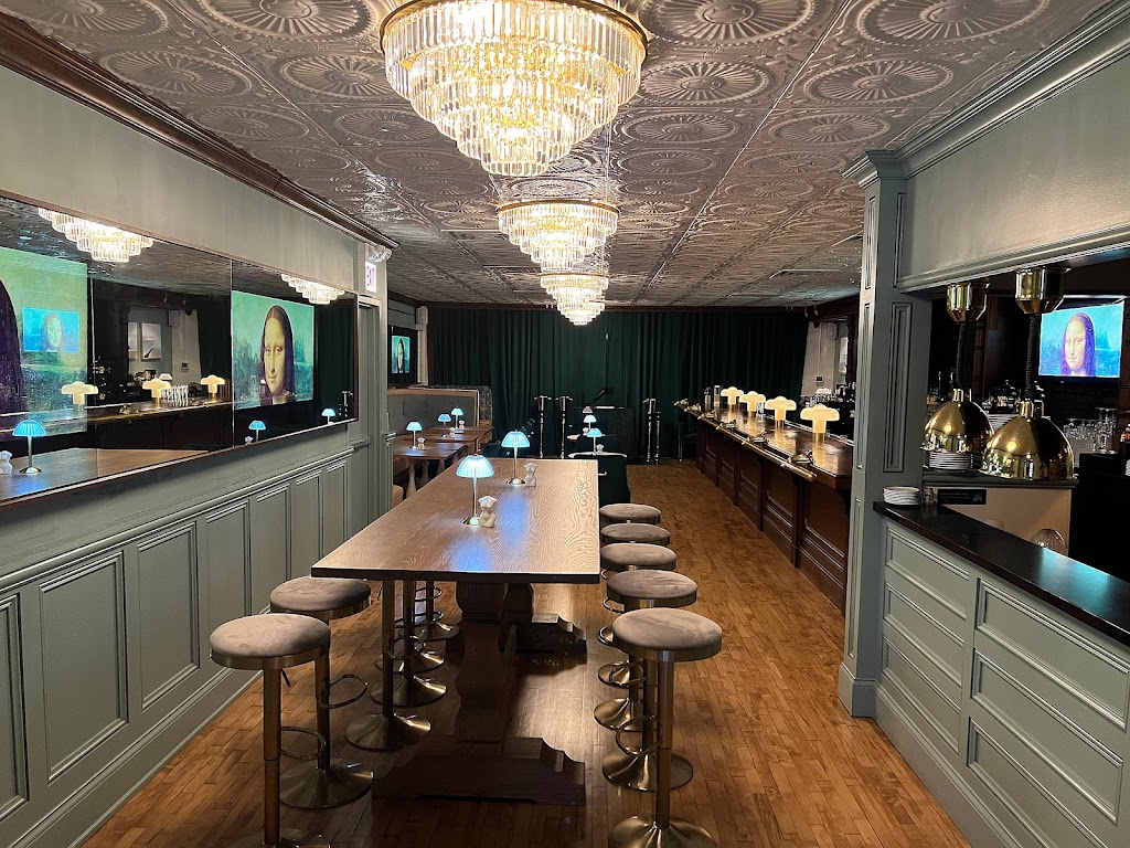 Gino & Martys | restaurant | 844 W Randolph St, Chicago, IL 60607, USA | 3122919120 OR +1 312-291-9120