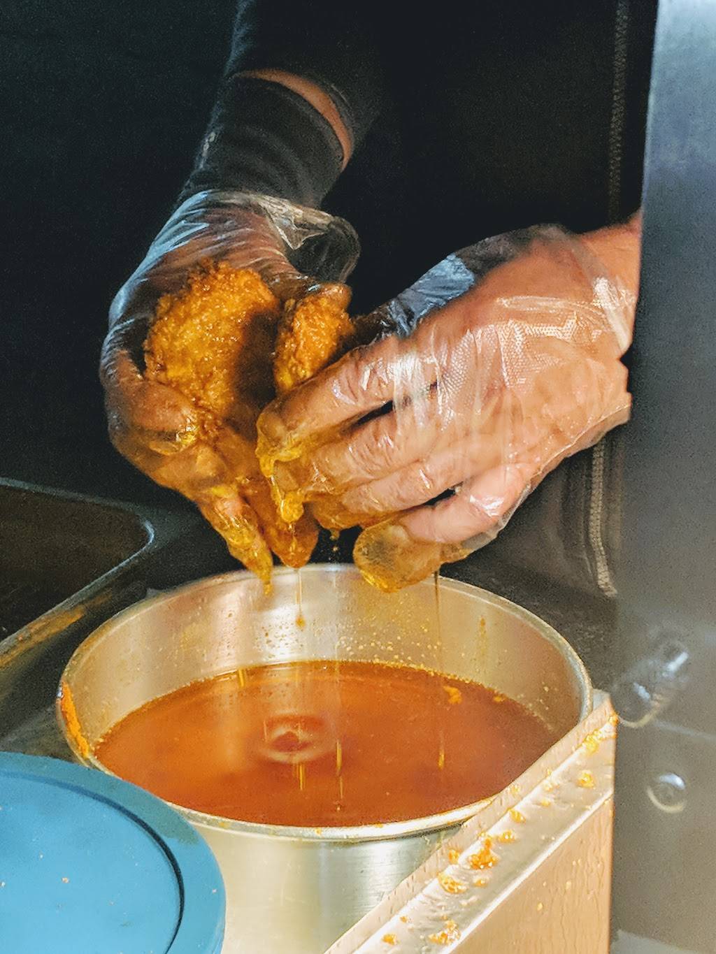 Raging Hot Chicken | restaurant | 5950 Laurel Canyon Blvd, North Hollywood, CA 91607, USA | 3232522144 OR +1 323-252-2144