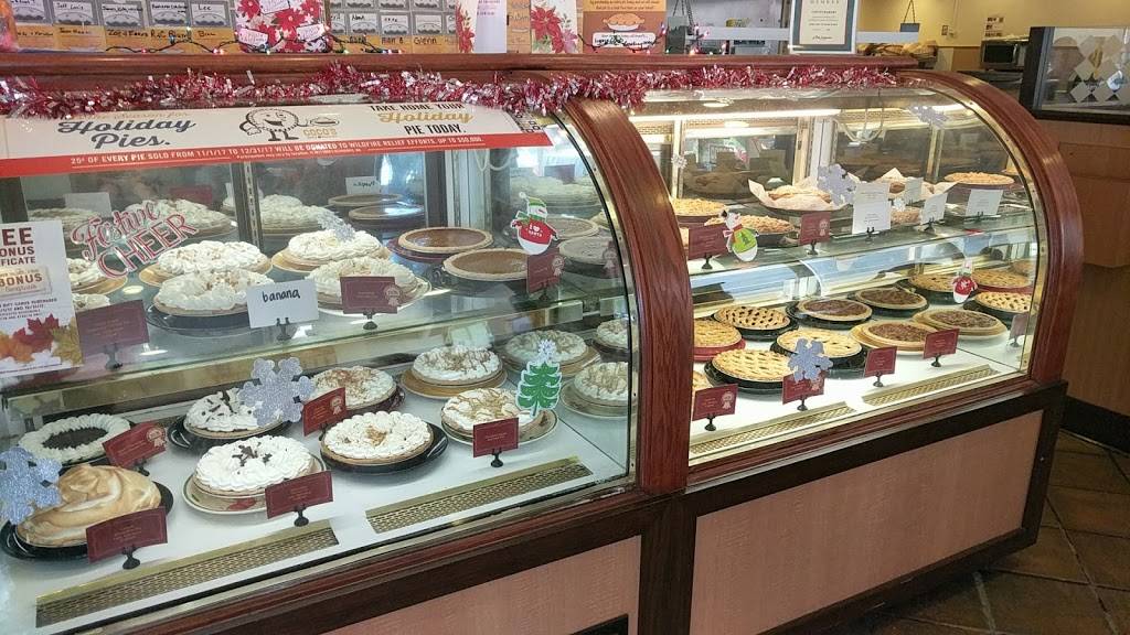 Cocos Bakery Restaurant | restaurant | 1140 W Colton Ave, Redlands, CA 92374, USA | 9097923116 OR +1 909-792-3116